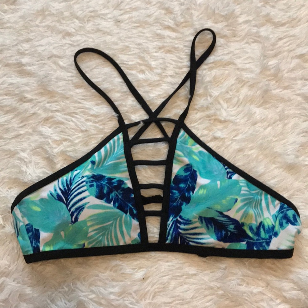 Halter bikini top